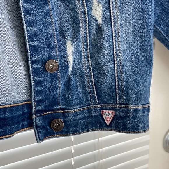 COPY - Guess of Los Angeles, blue Jean short jacket. - Picture 4 of 10